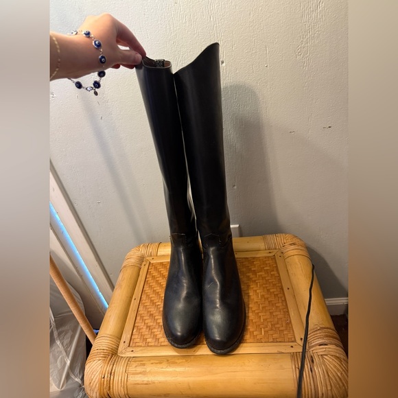 Elegant Black Over the Knee Boots - Picture 2 of 6